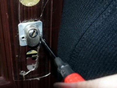 如何确保在惠安开锁过程中不损坏锁具？