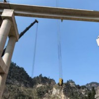 租赁小型吊车进行仓库搬运需要注意哪些空间问题？​